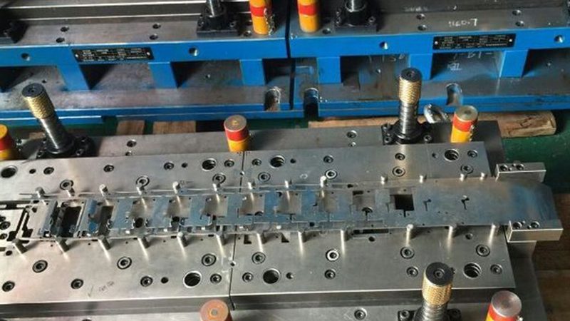 成都橡胶模具：用途分类解析与应用场景