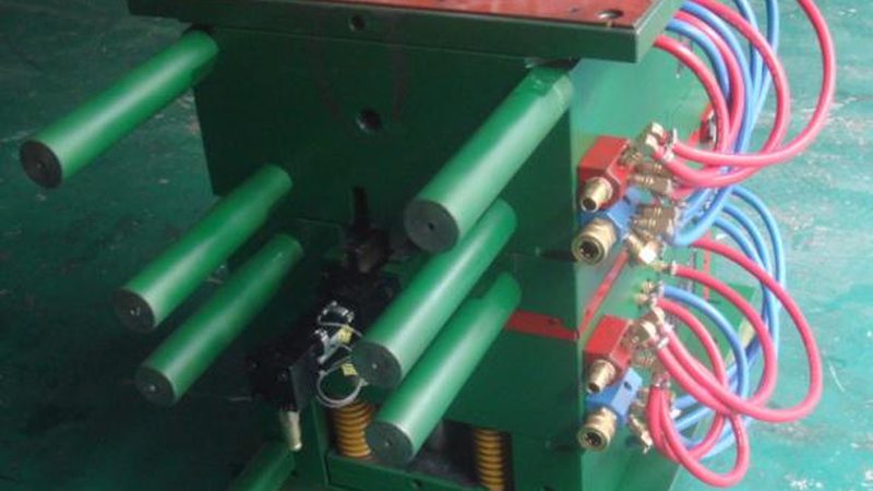 级进模步距计算：模具制造中的关键一步**