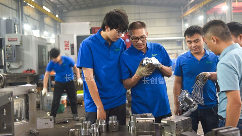 双色包胶模具：优缺点对比解析